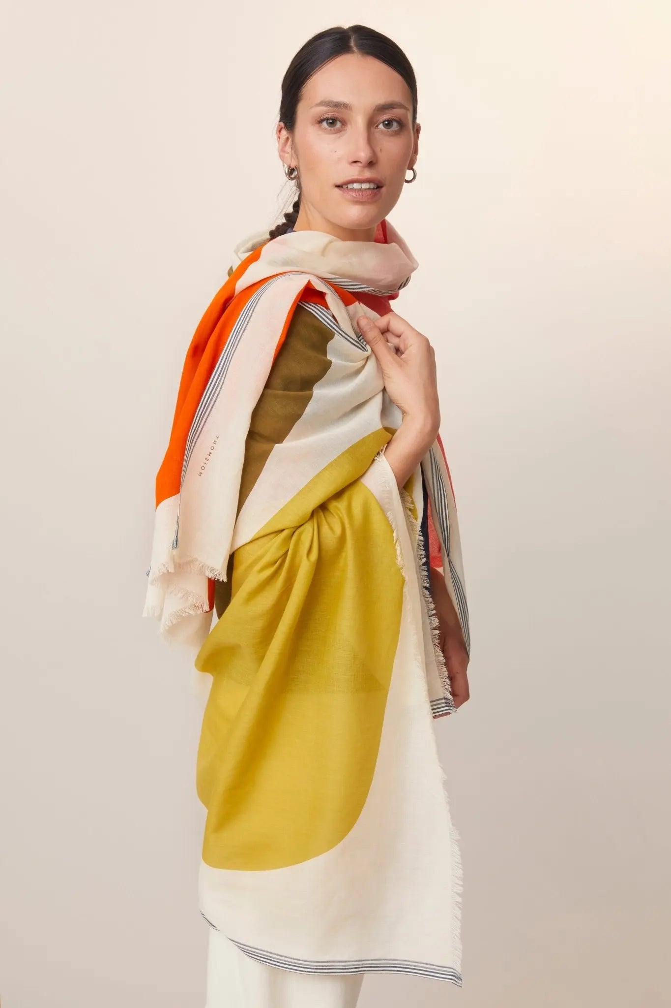 Scarf & Ready-to-wear - Craftsmanship & timeless