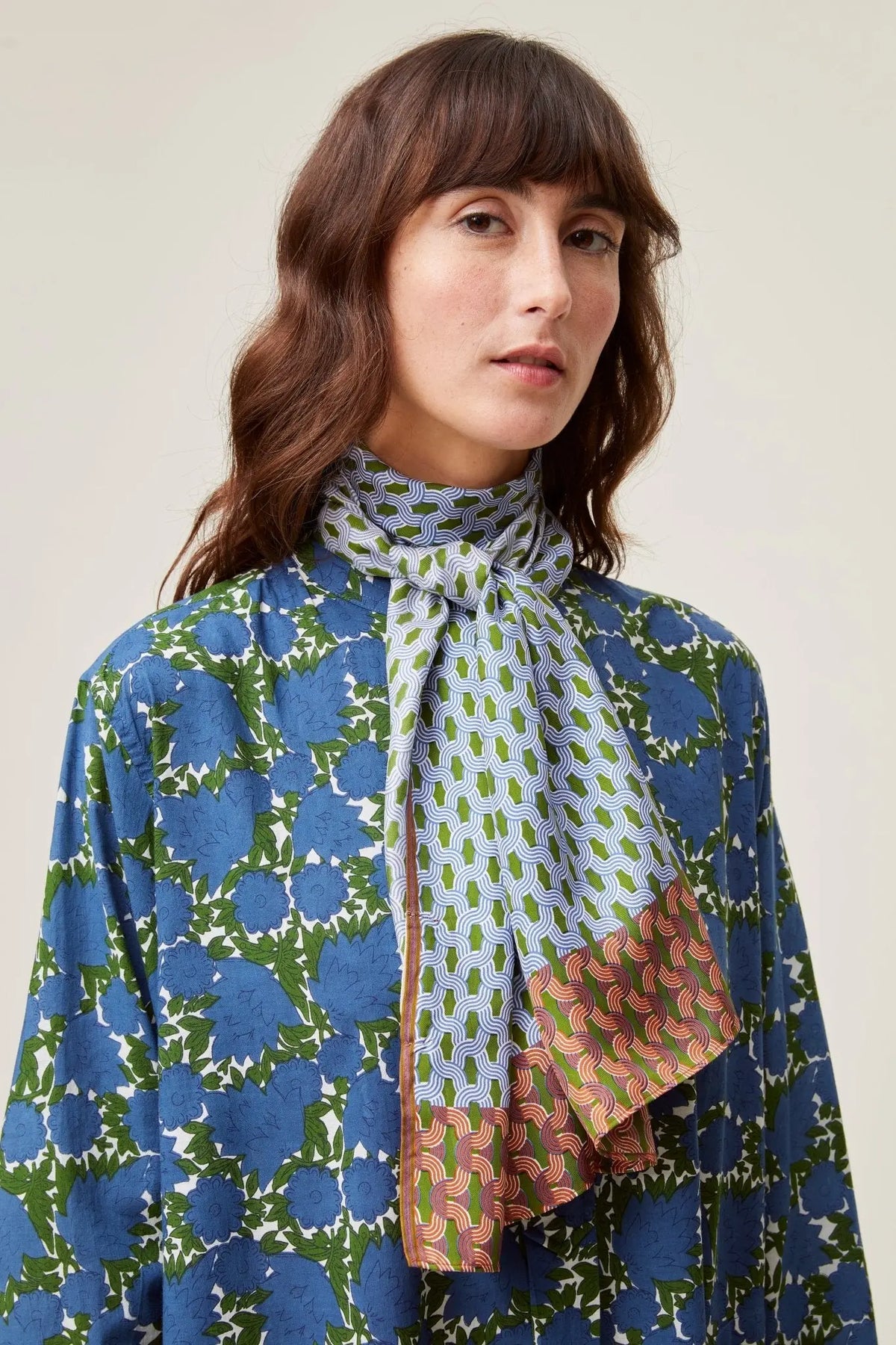 Foulard Vintage En Soie JS GERMAIN - Multicouleur - Occasion Très Bon état - Femme - Écharpe Chic